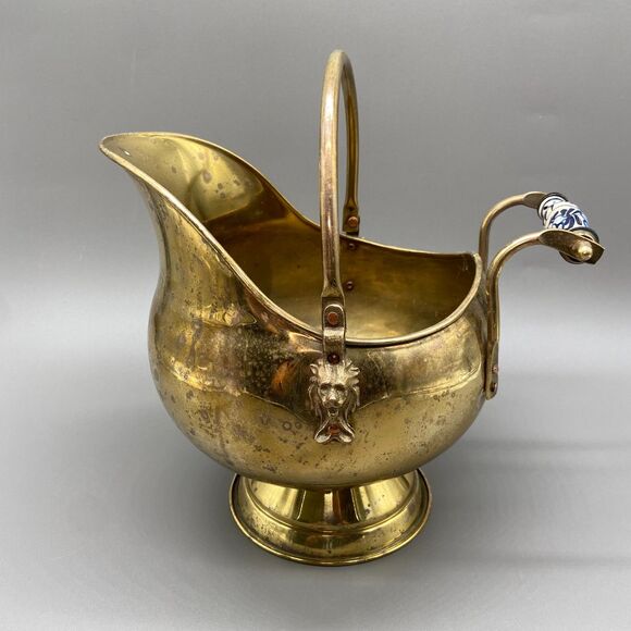 Vintage Brass Coal Scuttle Bucket Blue Delft Handle Lion Head Fireplace Decor - Picture 1 of 10